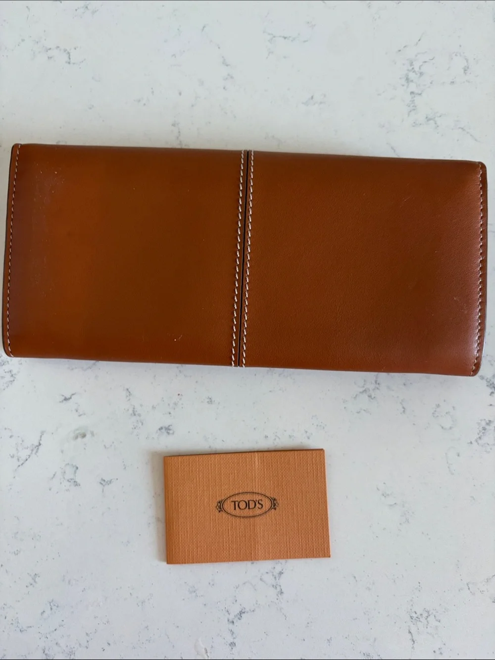 TOD'S Tan Leather Wallet with Contrast Stitching